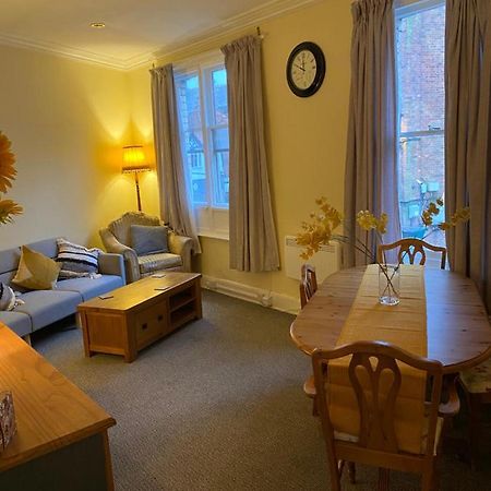 Whitchurch Shropshire Town Duplex Flat エクステリア 写真